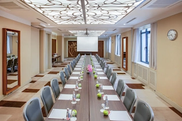 Ресторан Crown Hotel St. Petersburg
