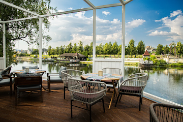 Ресторан Queen's Lake