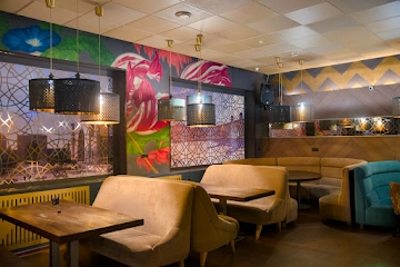 Ресторан Караоке-клуб Shizgara на Автозаводе