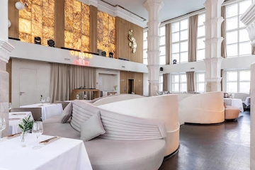 Ресторан OBLAKO