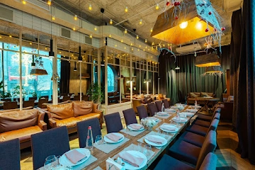 Ресторан Bon App Cafe