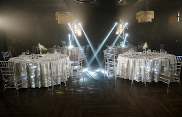 Ресторан Food Factory loft на Коммунистической