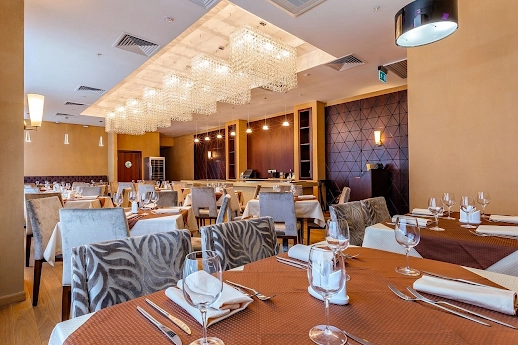 Ресторан РАЙКИН PLAZA HOTEL