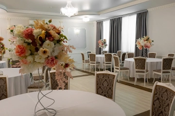 Ресторан Golden Hall