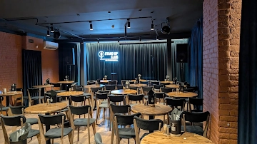 Ресторан StandUp клуб на Грибоедова