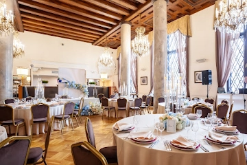 Ресторан Hilton Moscow Leningradskaya