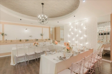 Ресторан Liris hall на Среднеохтинском проспекте