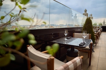 Ресторан OBLAKO