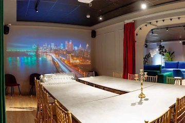 Ресторан Memories на набережной Обводного канала