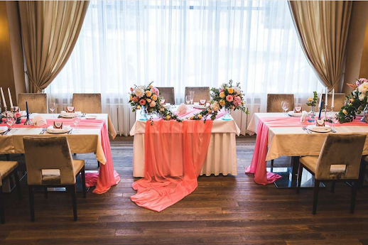 Ресторан РАЙКИН PLAZA HOTEL