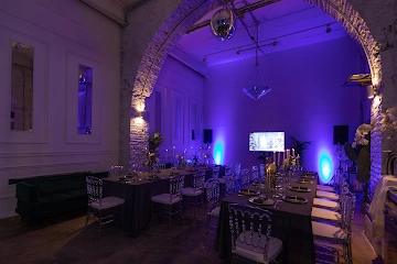 Ресторан COM.NATA на Петроградской