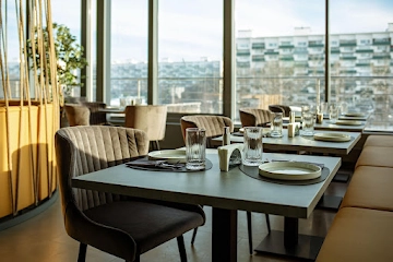 Ресторан MOMENT