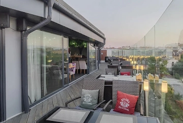 Ресторан SKY8 Terrace&Grill