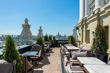 Ресторан OBLAKO