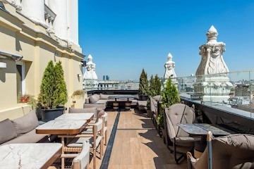 Ресторан OBLAKO