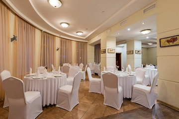 Ресторан Особняк в парке Сосновка