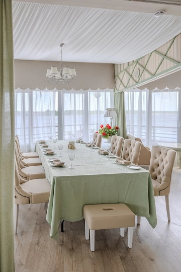 Ресторан Волга & Ванильное небо