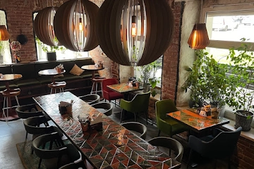 Ресторан Гиви to me на улице Малышева