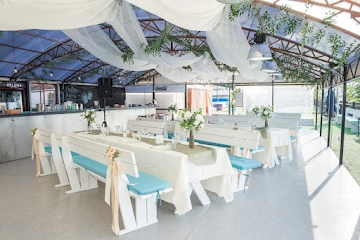 Ресторан Белуга на Волге