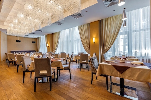 Ресторан РАЙКИН PLAZA HOTEL
