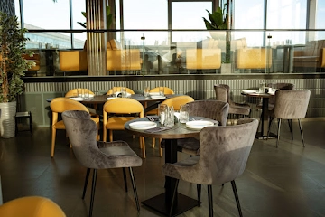 Ресторан MOMENT