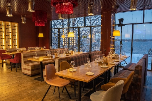 Ресторан Перчини Grill & Wine на Волжском проспекте