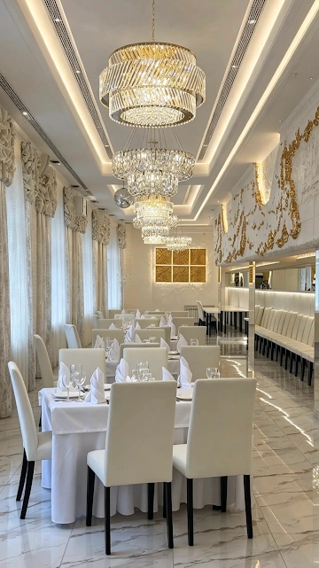 Ресторан Banquet на Менделеева 138