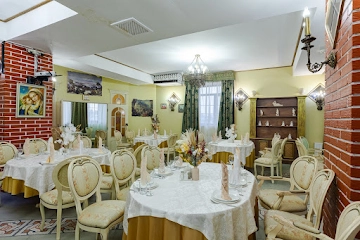 Ресторан Петровский дворик