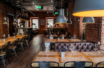 Ресторан Хлеб и вино на Тверской