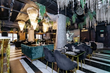 Ресторан The Jungle Restaurant Theatre