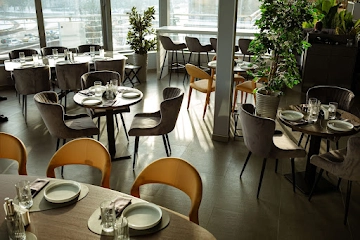 Ресторан MOMENT