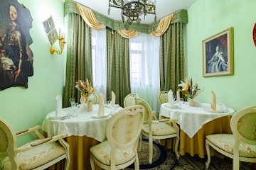 Ресторан Петровский дворик