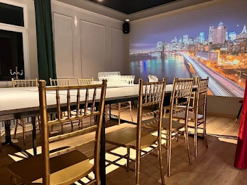 Ресторан Memories на набережной Обводного канала