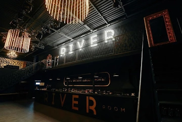 Ресторан River Room