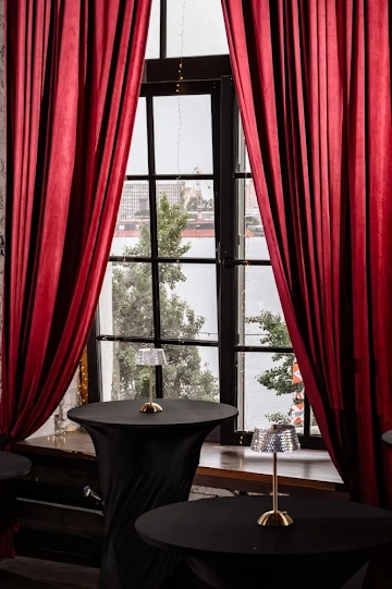 Ресторан Fursa Loft на Кожевенной линии