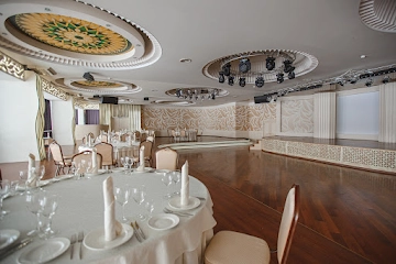 Ресторан Волга & Ванильное небо