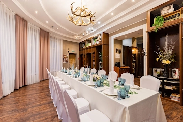 Ресторан Особняк в парке Сосновка