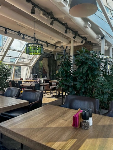 Ресторан Хлеб и Вино на Вернадского