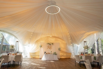 Ресторан Времена года в Зеленом городе