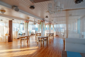 Ресторан Белуга на Волге