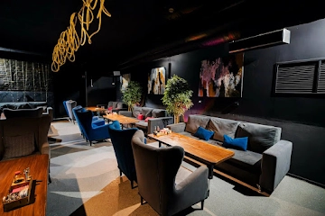 Ресторан SMOKE INN на Рентгена
