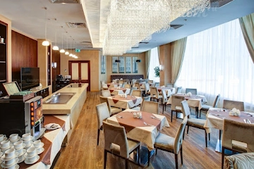Ресторан РАЙКИН PLAZA HOTEL