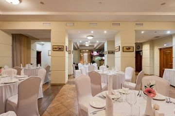 Ресторан Особняк в парке Сосновка