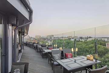 Ресторан SKY8 Terrace&Grill 