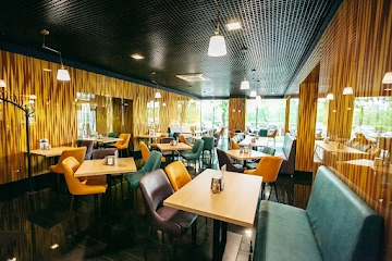 Ресторан «Ламантин» на проспекте Обуховской обороны