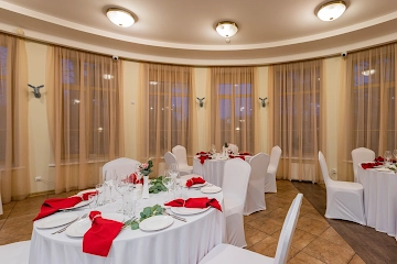 Ресторан Особняк в парке Сосновка