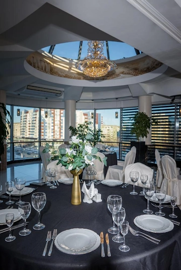 Ресторан Park restaurant&banquet hall: фото №16
