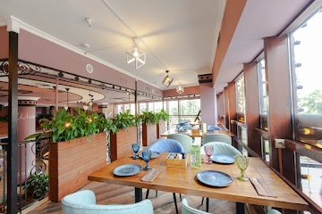 Ресторан Шато Манави на Адмирала Лазарева