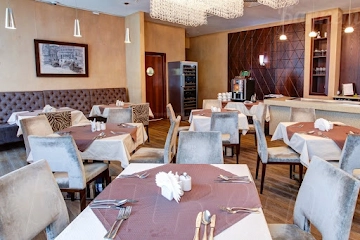 Ресторан РАЙКИН PLAZA HOTEL