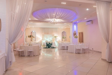 Ресторан Creme De La Creme